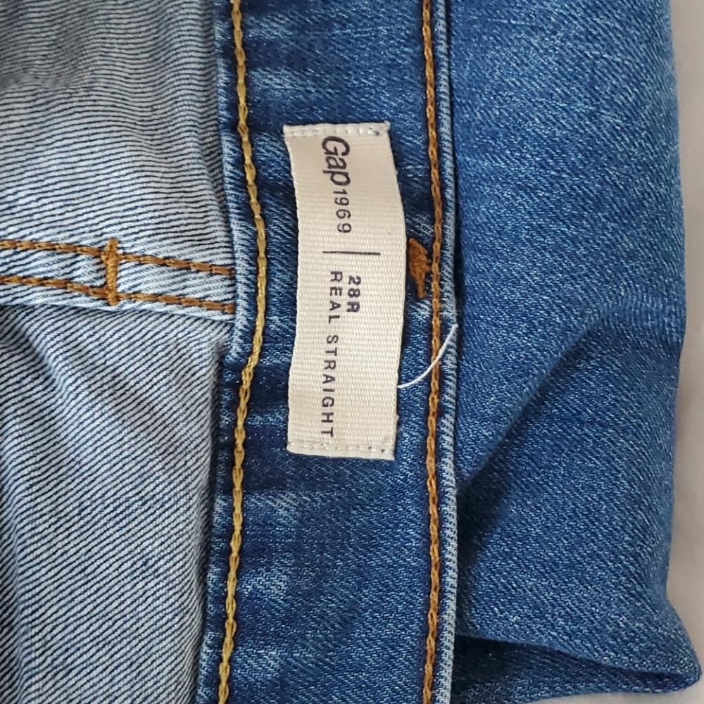 GAP - Picture 6 of 7